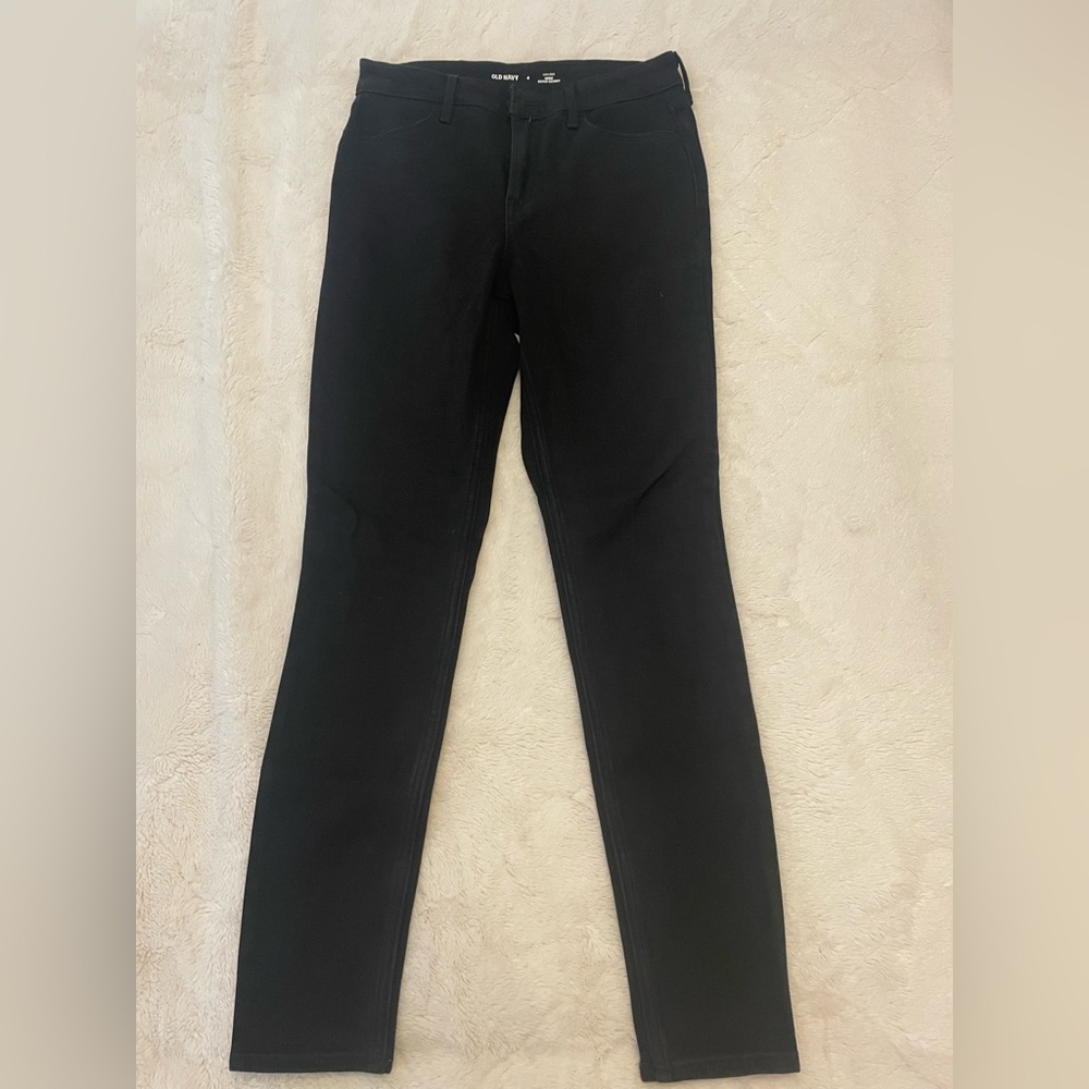 Black skinny jeans